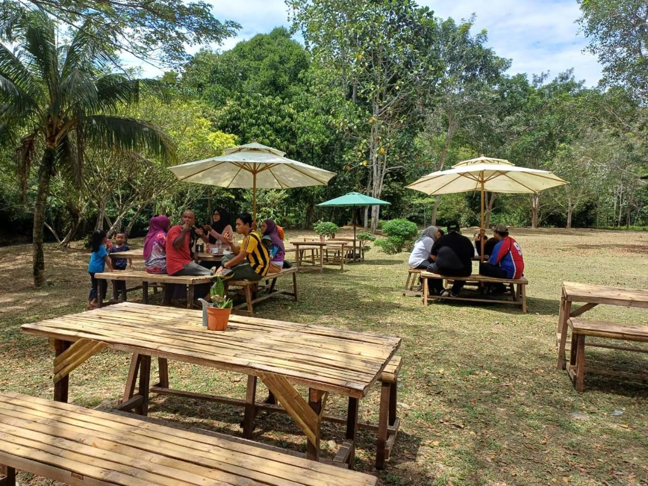 Hotel Lemuni Retreat & Training Centre - Kerling, Selangor Esterno foto