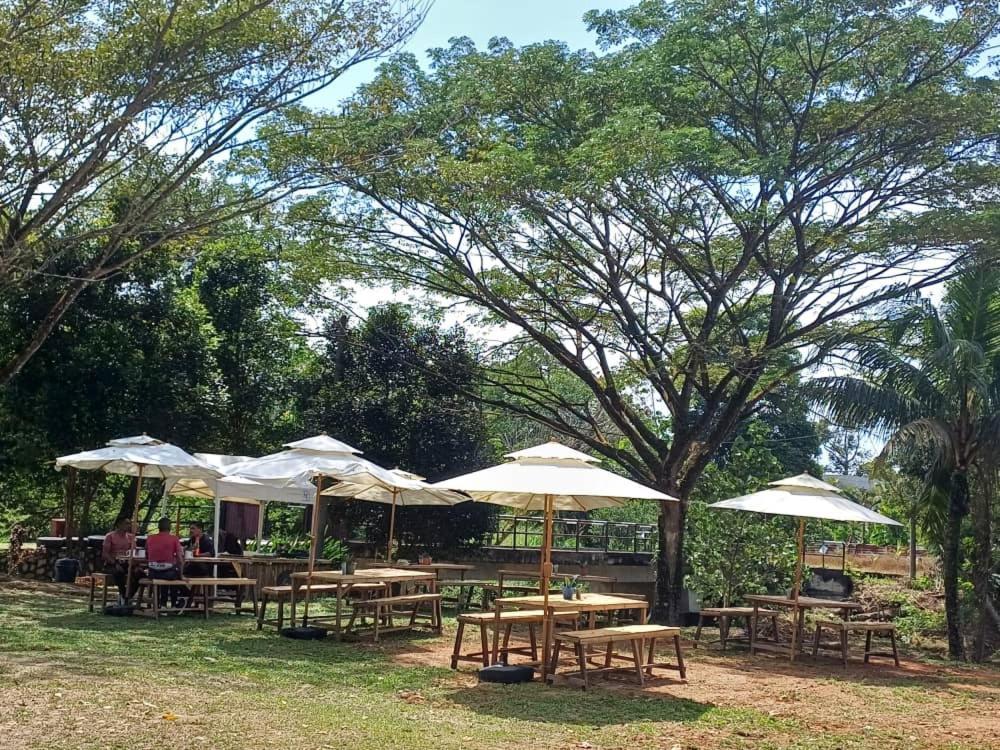 Hotel Lemuni Retreat & Training Centre - Kerling, Selangor Esterno foto